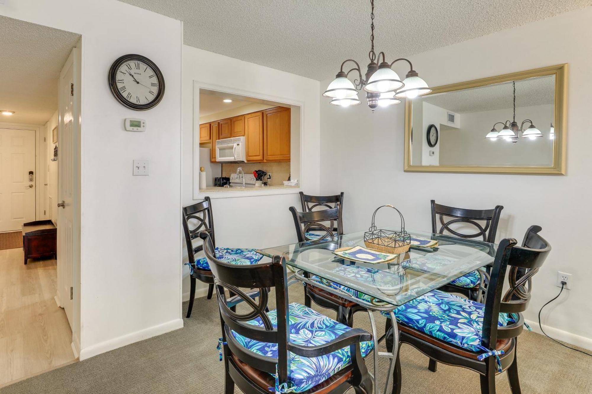 Central Cocoa Beach Condo With View, Steps To Beach! Екстер'єр фото