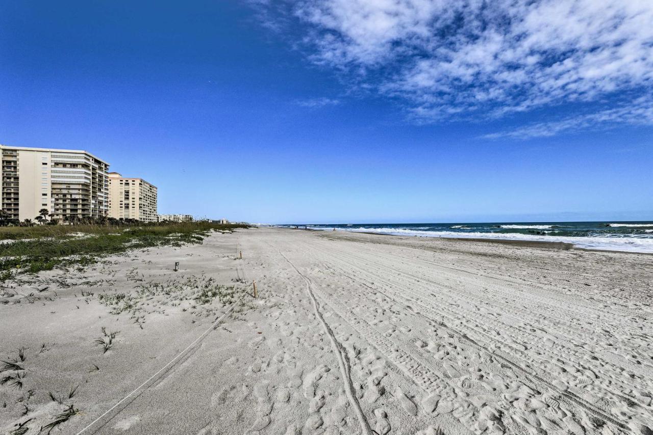 Central Cocoa Beach Condo With View, Steps To Beach! Екстер'єр фото